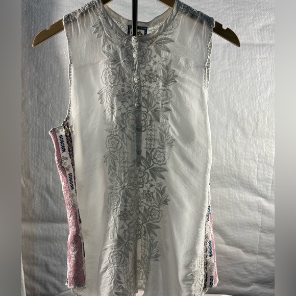Johnny Was Beautiful White Floral Embroidered Top - Picture 1 of 6